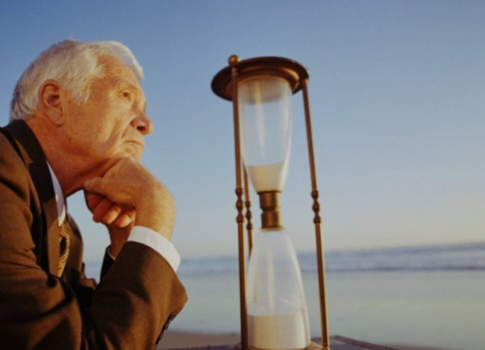 Peptide bioregulators: benefits and the right age to start using them.